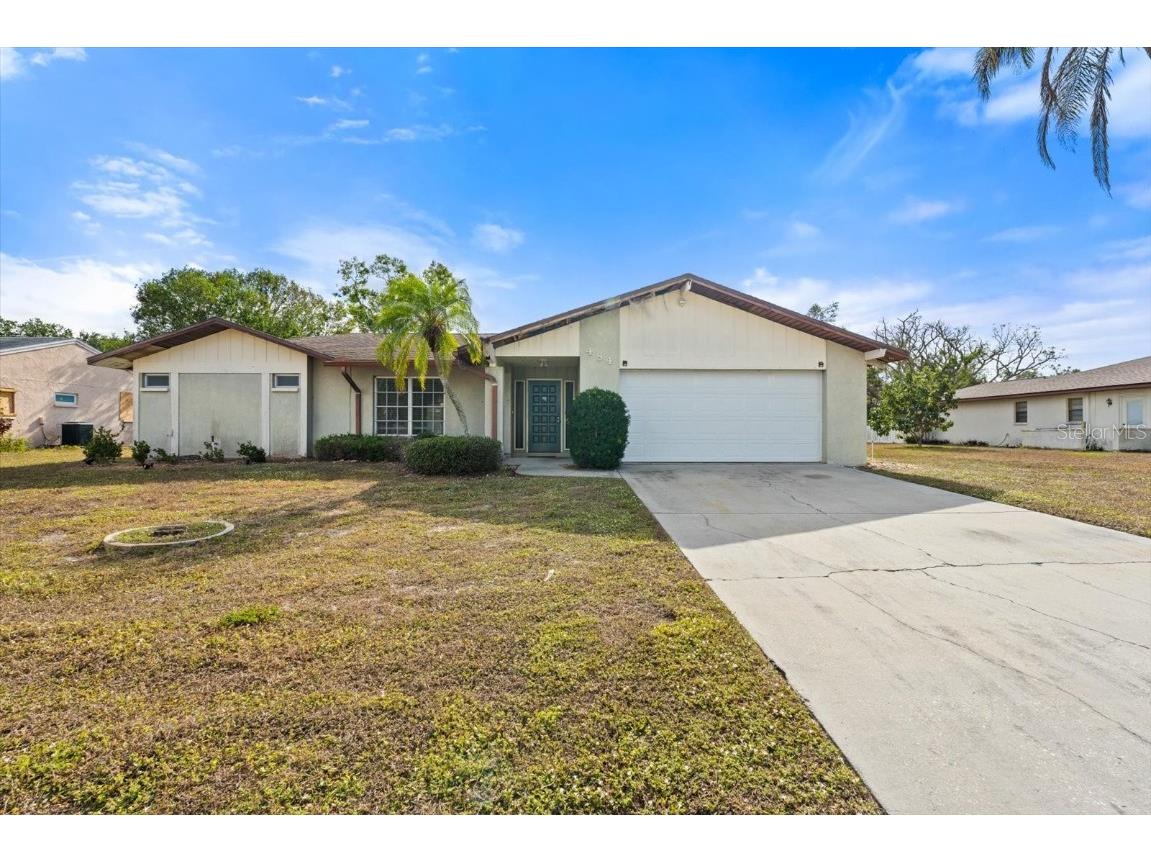 484 Saturn Avenue Sarasota FL 34243 A4633355 image1