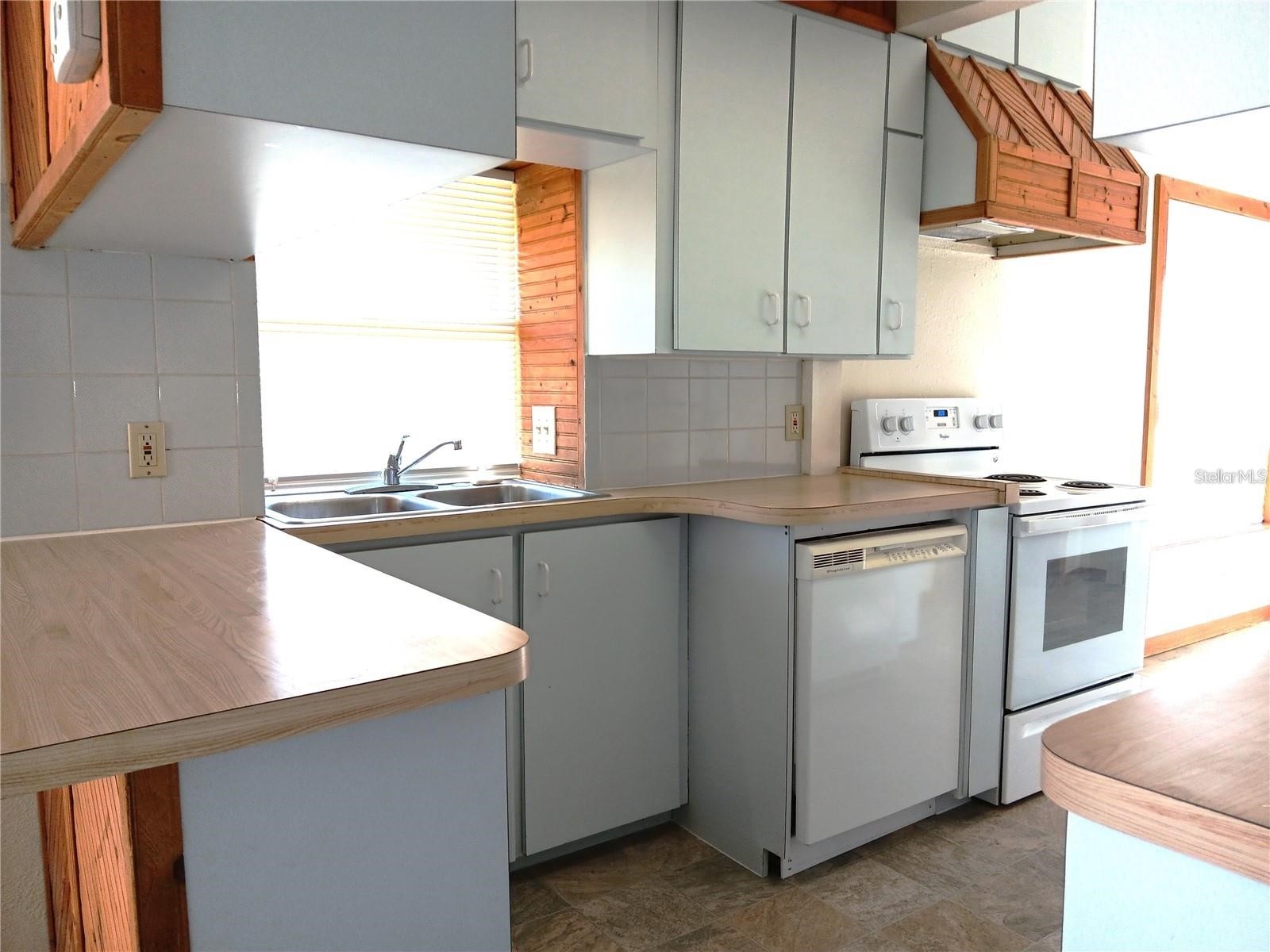 4840 19th Street N Saint Petersburg FL 33714 TB8529889 image8
