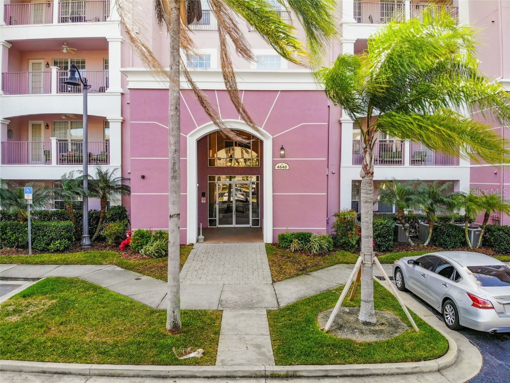 4840 Cayview Unit 208 #20810 Orlando FL 32819 O6025758 image1