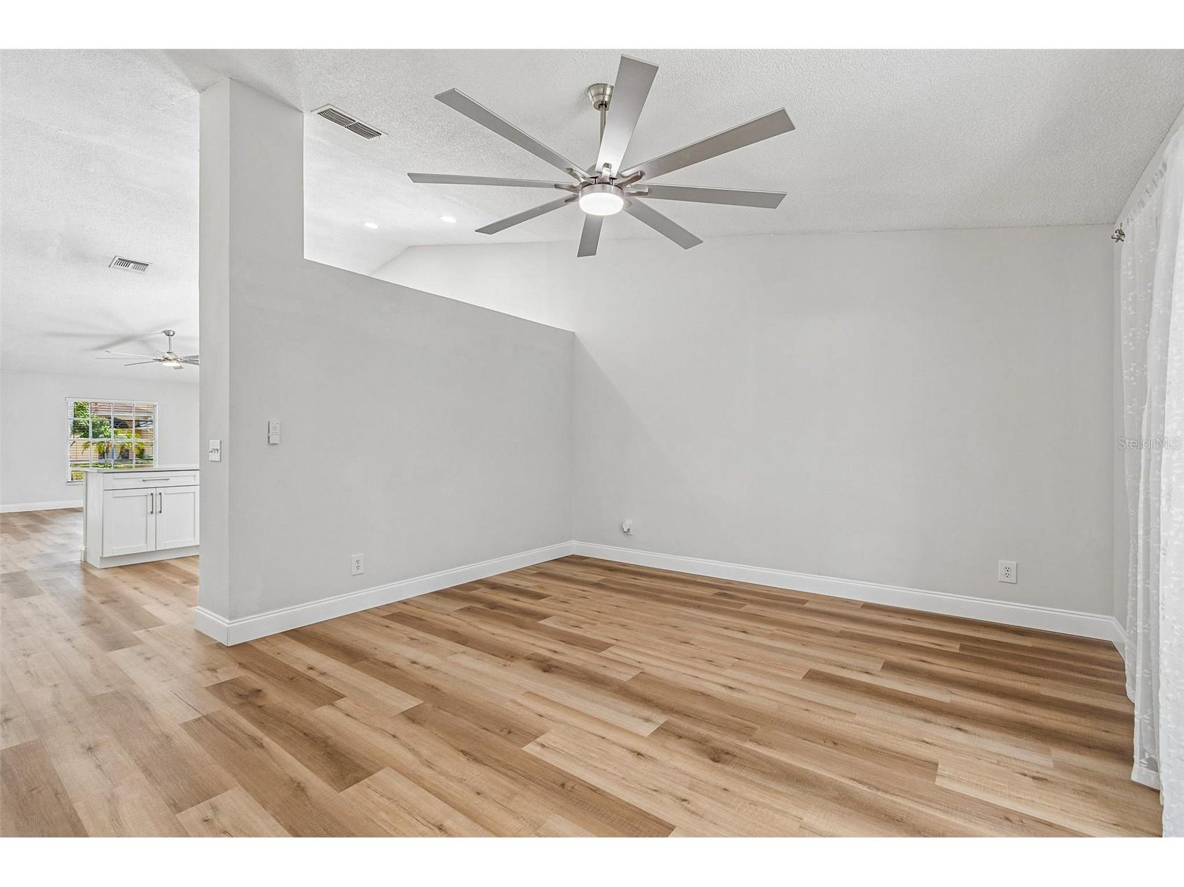 4840 E 99th Avenue Tampa FL 33617 TB8506769 image21