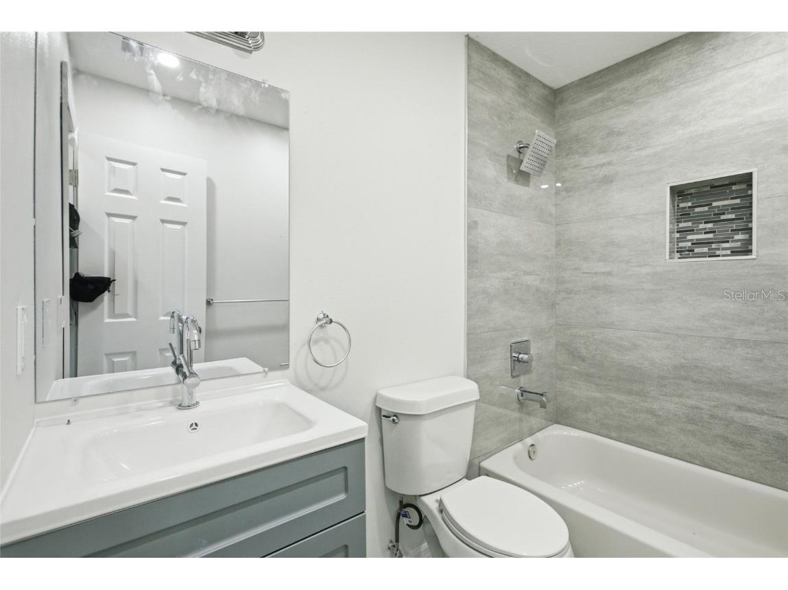 4840 Judy Ann Ct Orlando FL 32808 O6359158 image16