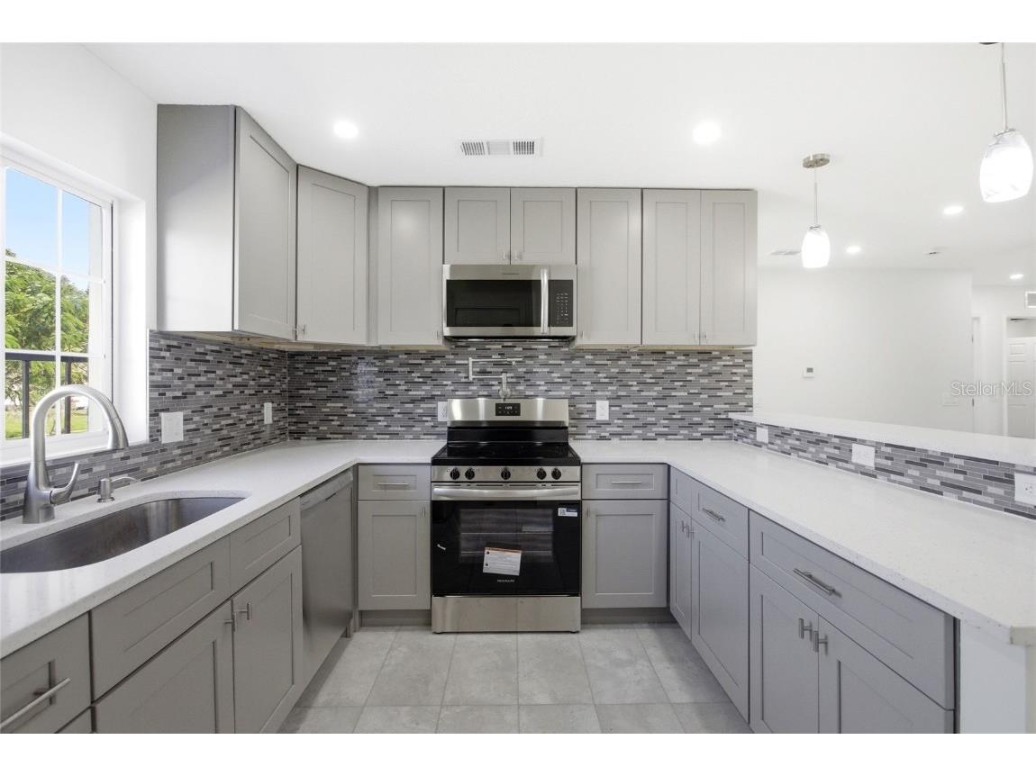 4840 Judy Ann Ct Orlando FL 32808 O6359158 image6