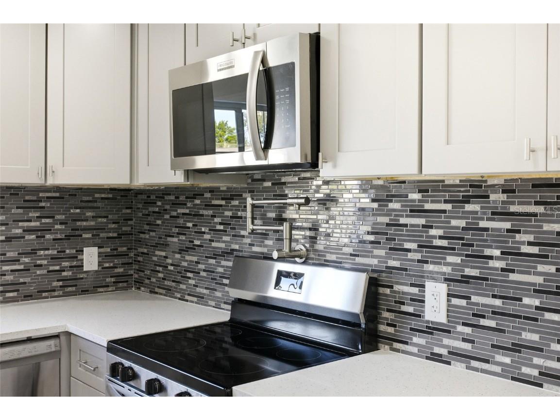 4840 Judy Ann Ct Orlando FL 32808 O6359158 image8