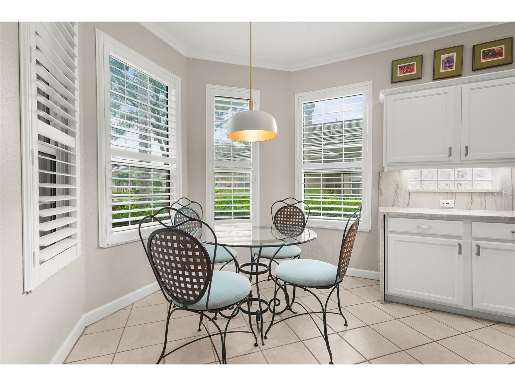 4840 Lakescene Place Sarasota FL 34243 A4663778 image17