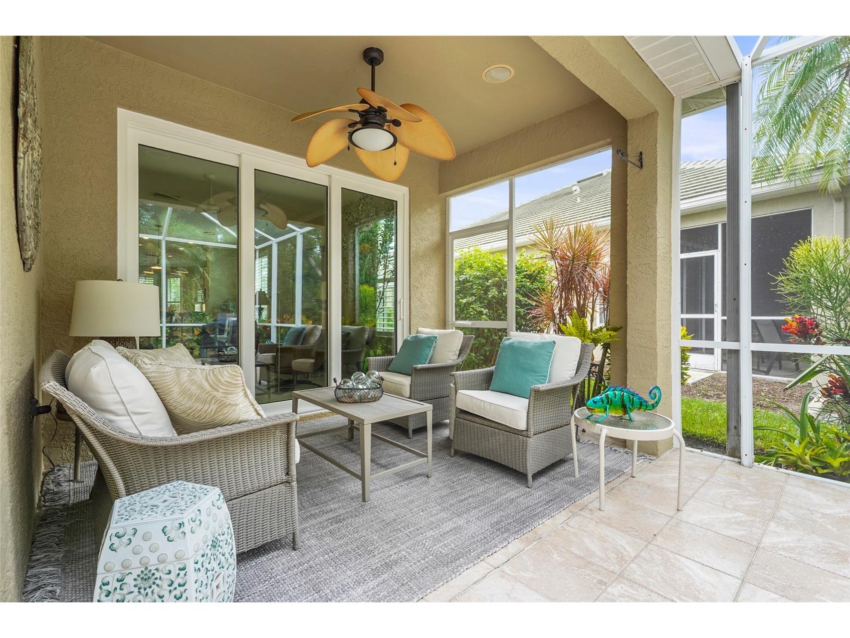 4840 Lakescene Place Sarasota FL 34243 A4663778 image32