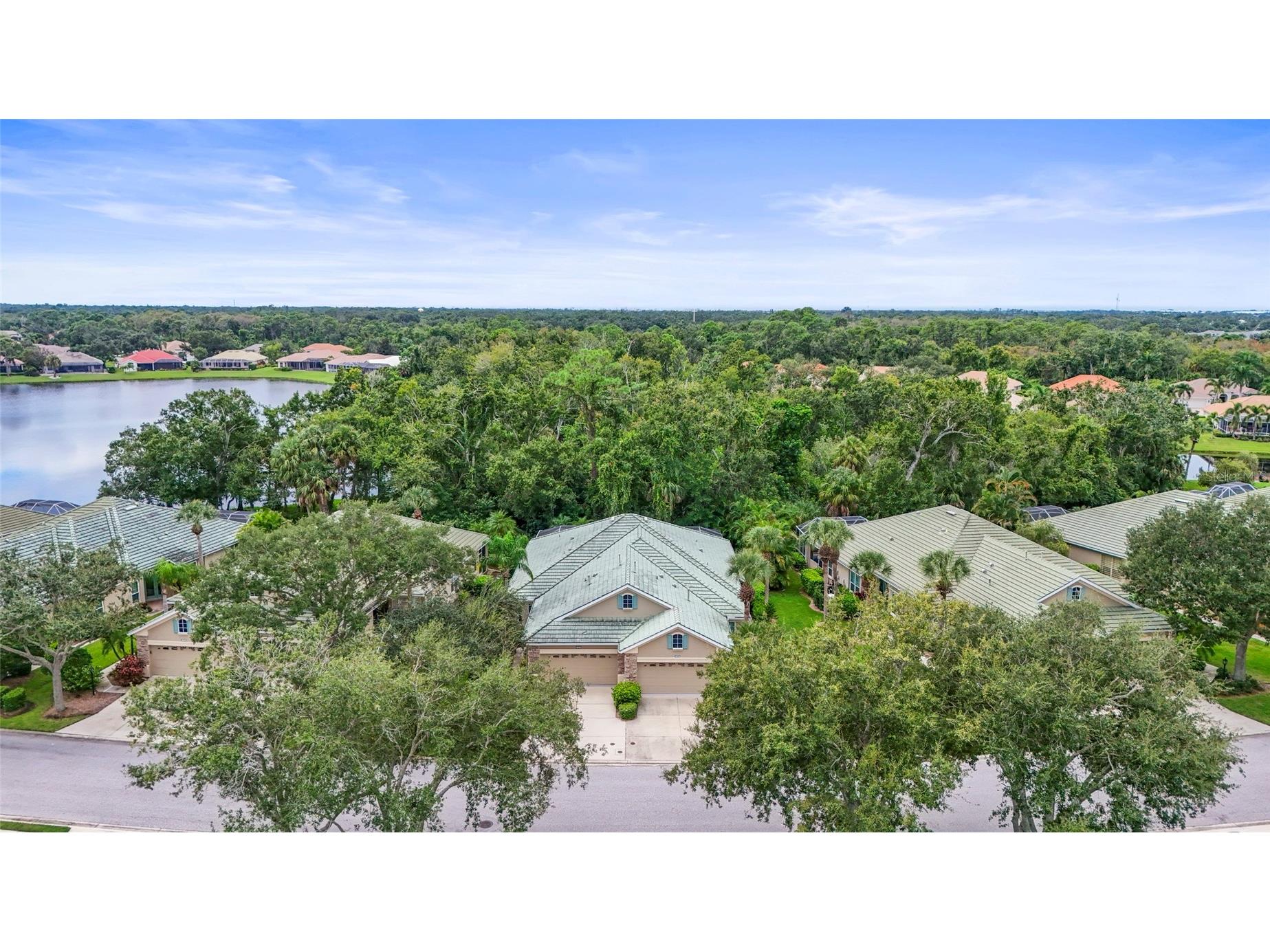 4840 Lakescene Place Sarasota FL 34243 A4663778 image41