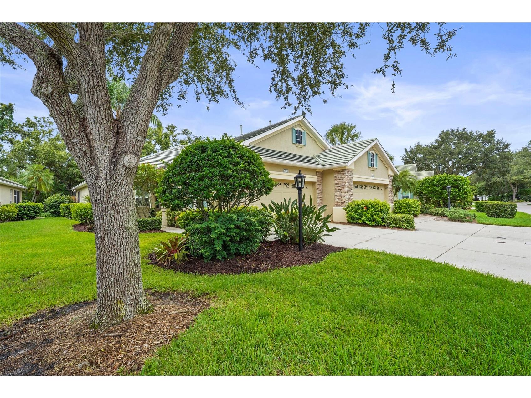 4840 Lakescene Place Sarasota FL 34243 A4663778 image43