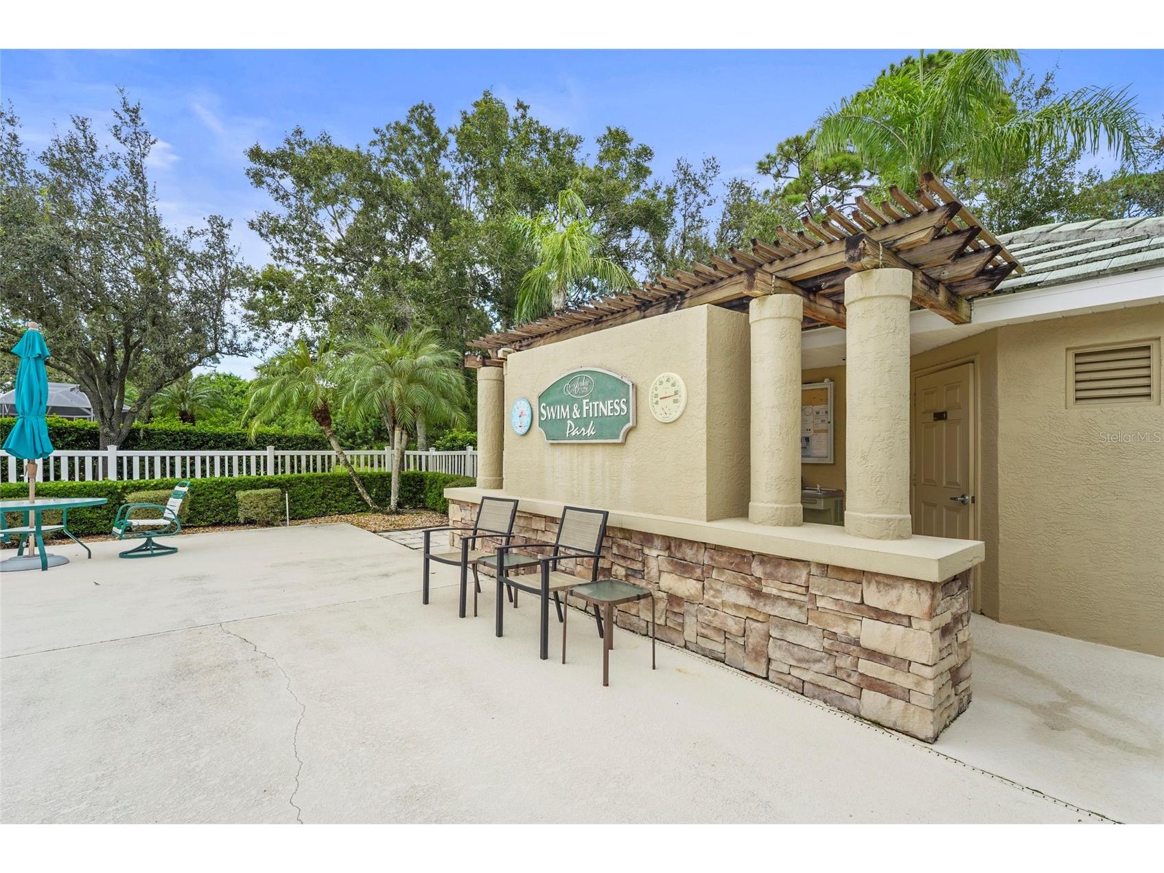 4840 Lakescene Place Sarasota FL 34243 A4663778 image54