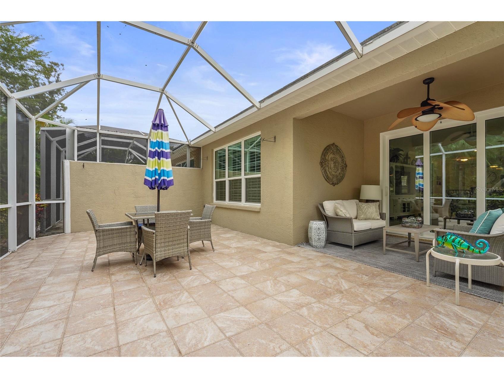 4840 Lakescene Place Sarasota FL 34243 A4663778 image9