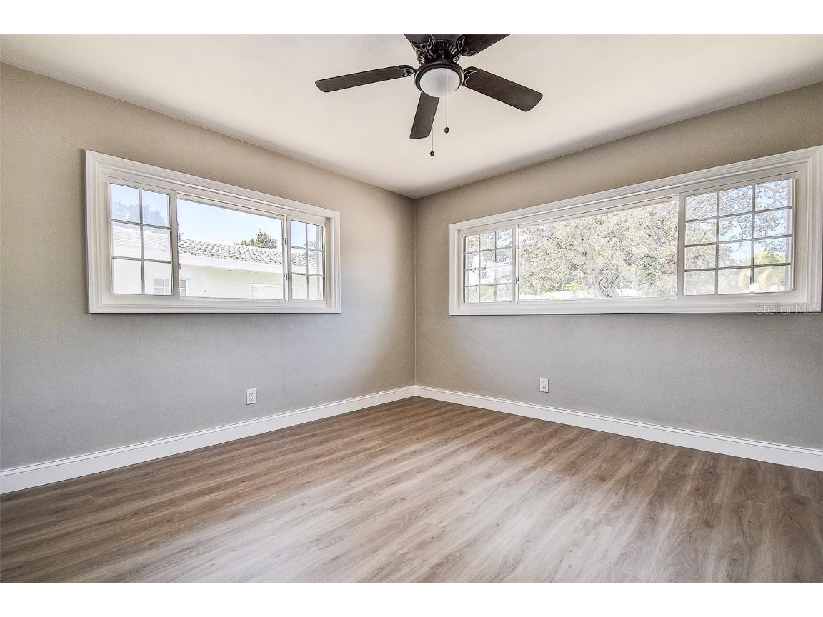 4841 108th Street N Saint Petersburg FL 33708 TB8432078 image32