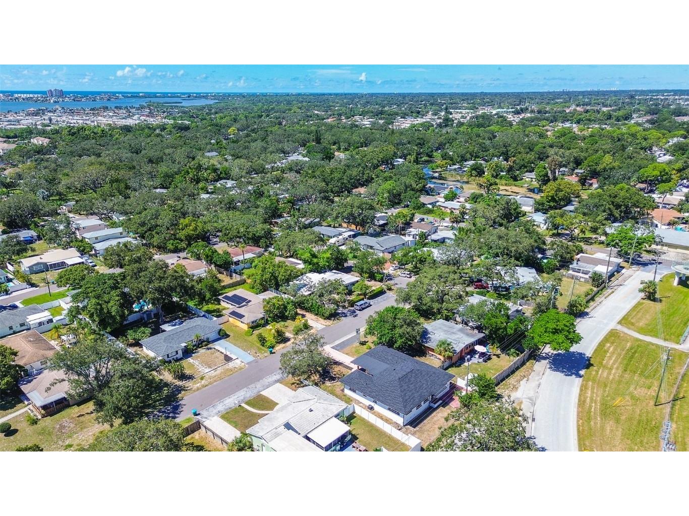 4841 108th Street N Saint Petersburg FL 33708 TB8432078 image43