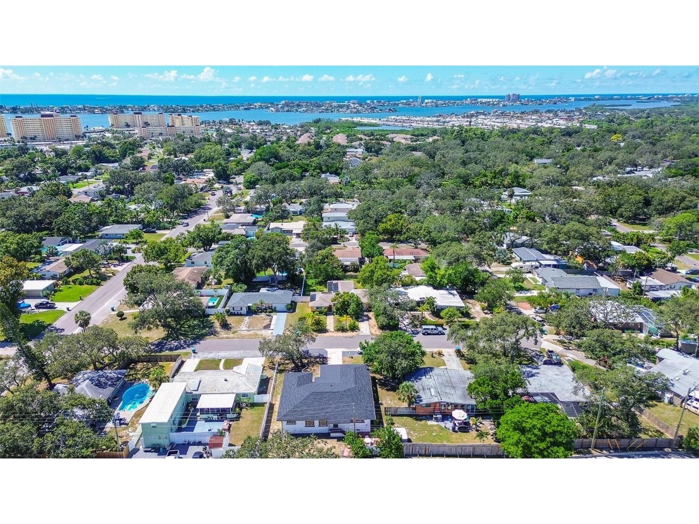 4841 108th Street N Saint Petersburg FL 33708 TB8432078 image44