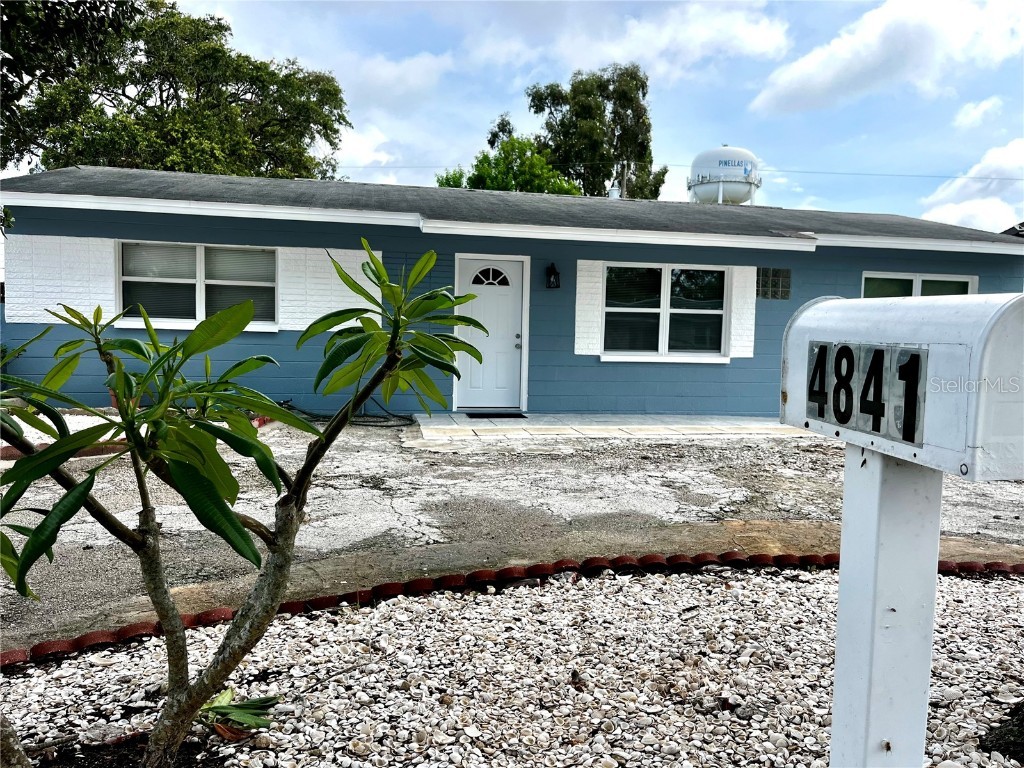 4841 84th Terrace N Pinellas Park FL 33781 U8205181 image1