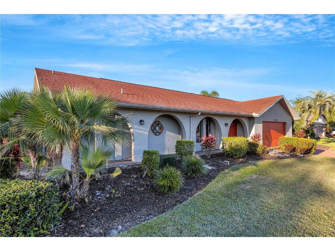 4841 Greywood Lane Sarasota FL 34235 A4557571 image1