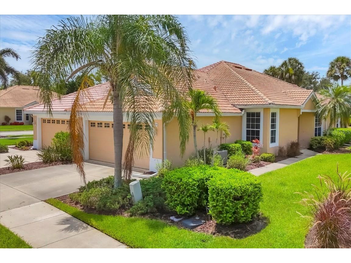 4841 Whispering Oaks Drive North Port FL 34287 N6139684 image1