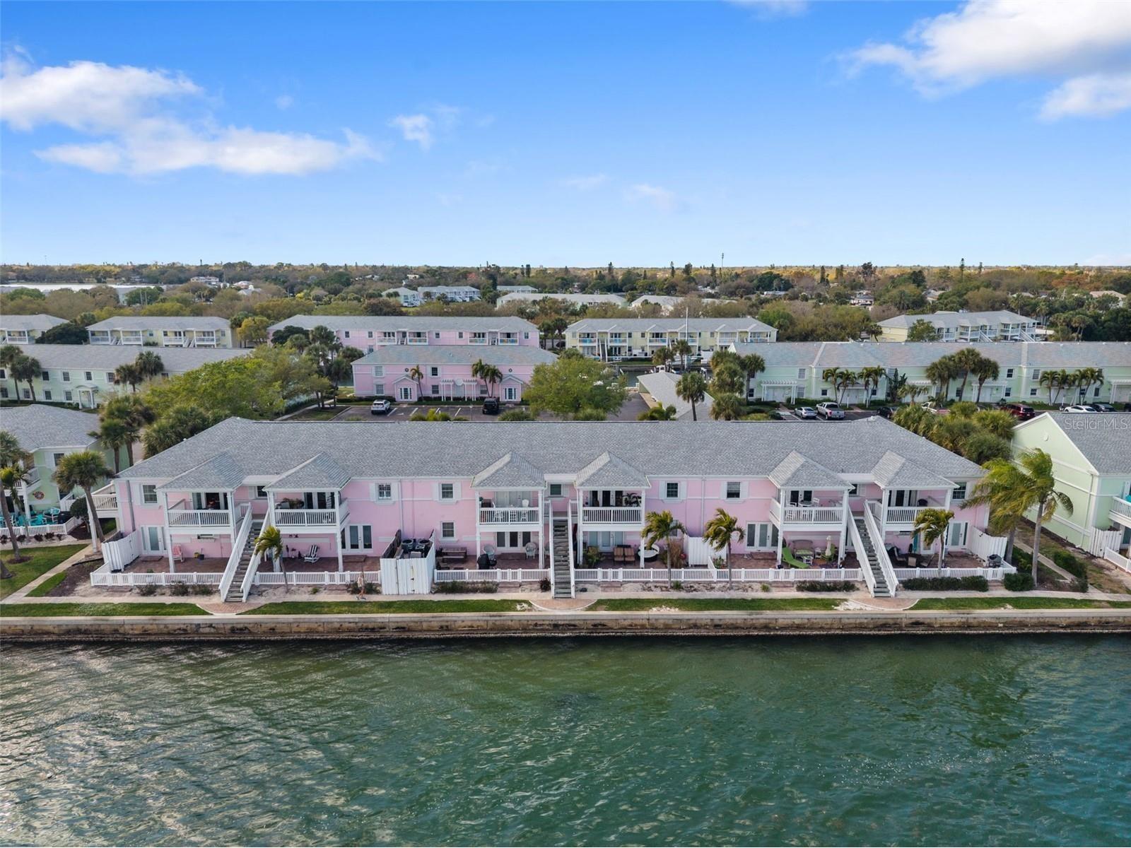 4842 Coquina Key Drive SE #B Saint Petersburg FL 33705 TB8477983 image2