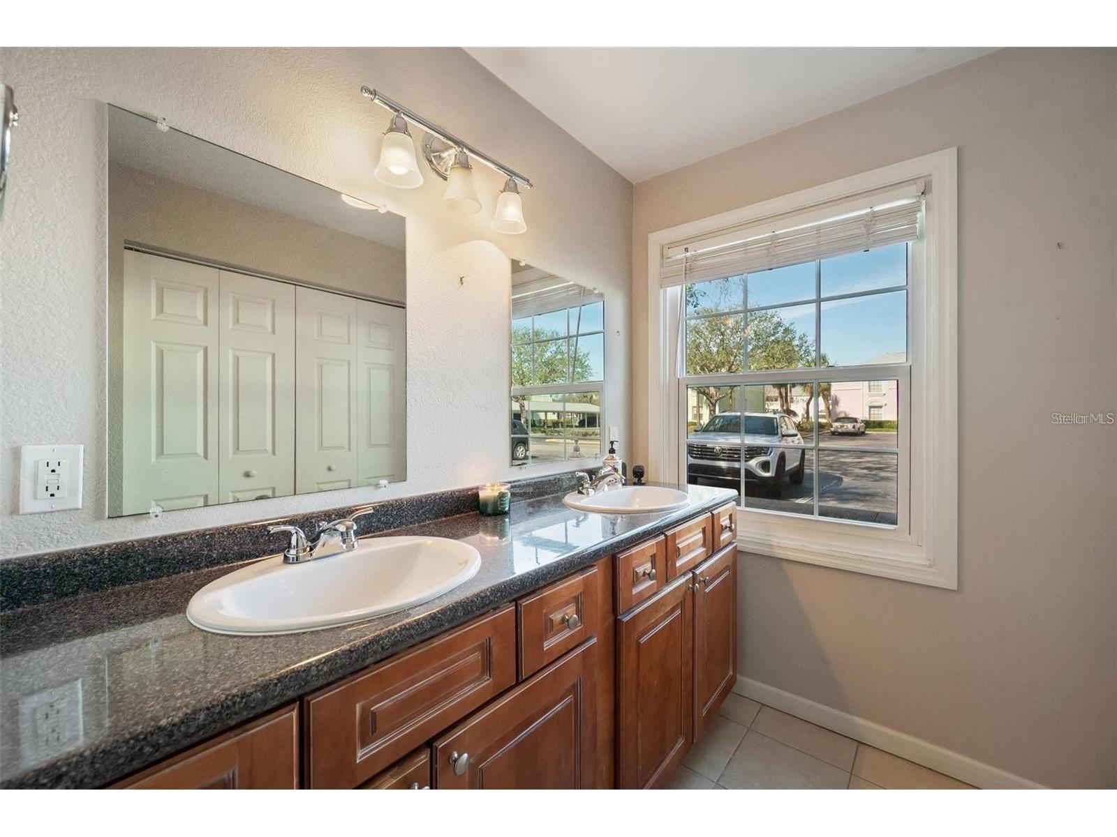 4842 Coquina Key Drive SE #B Saint Petersburg FL 33705 TB8477983 image24