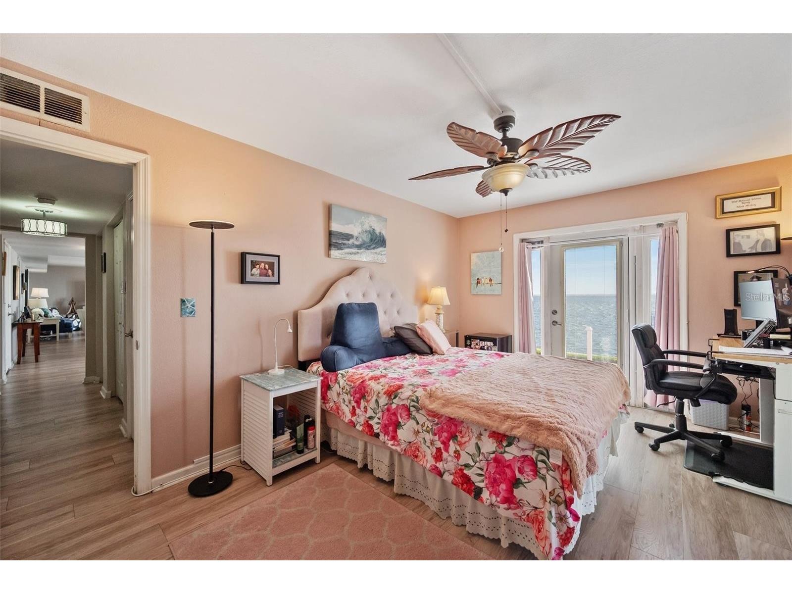 4842 Coquina Key Drive SE #B Saint Petersburg FL 33705 TB8477983 image27