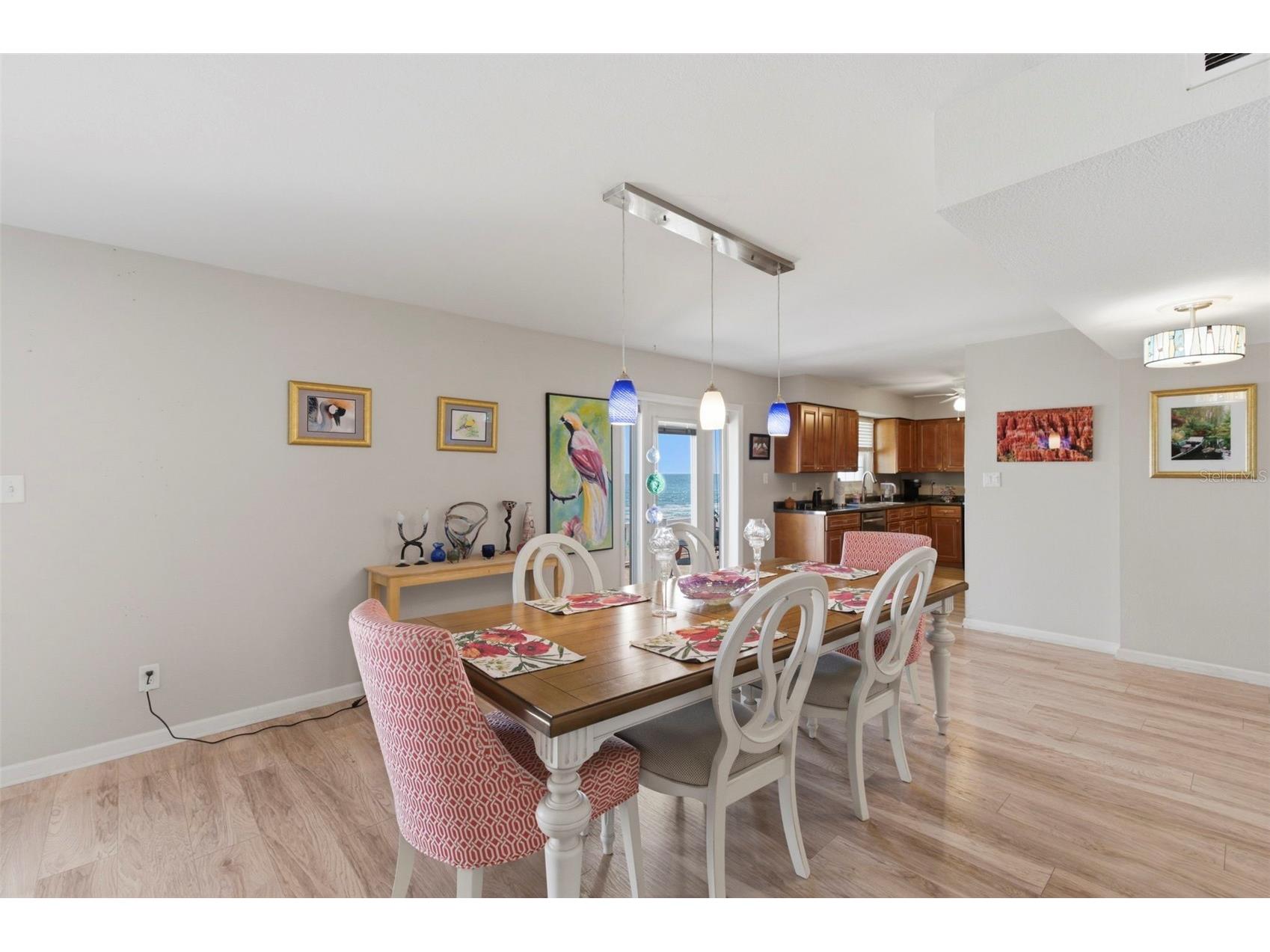 4842 Coquina Key Drive SE #B Saint Petersburg FL 33705 TB8477983 image5