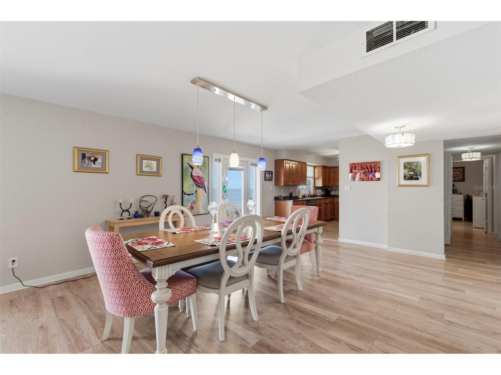 4842 Coquina Key Drive SE #B Saint Petersburg FL 33705 TB8477983 image9