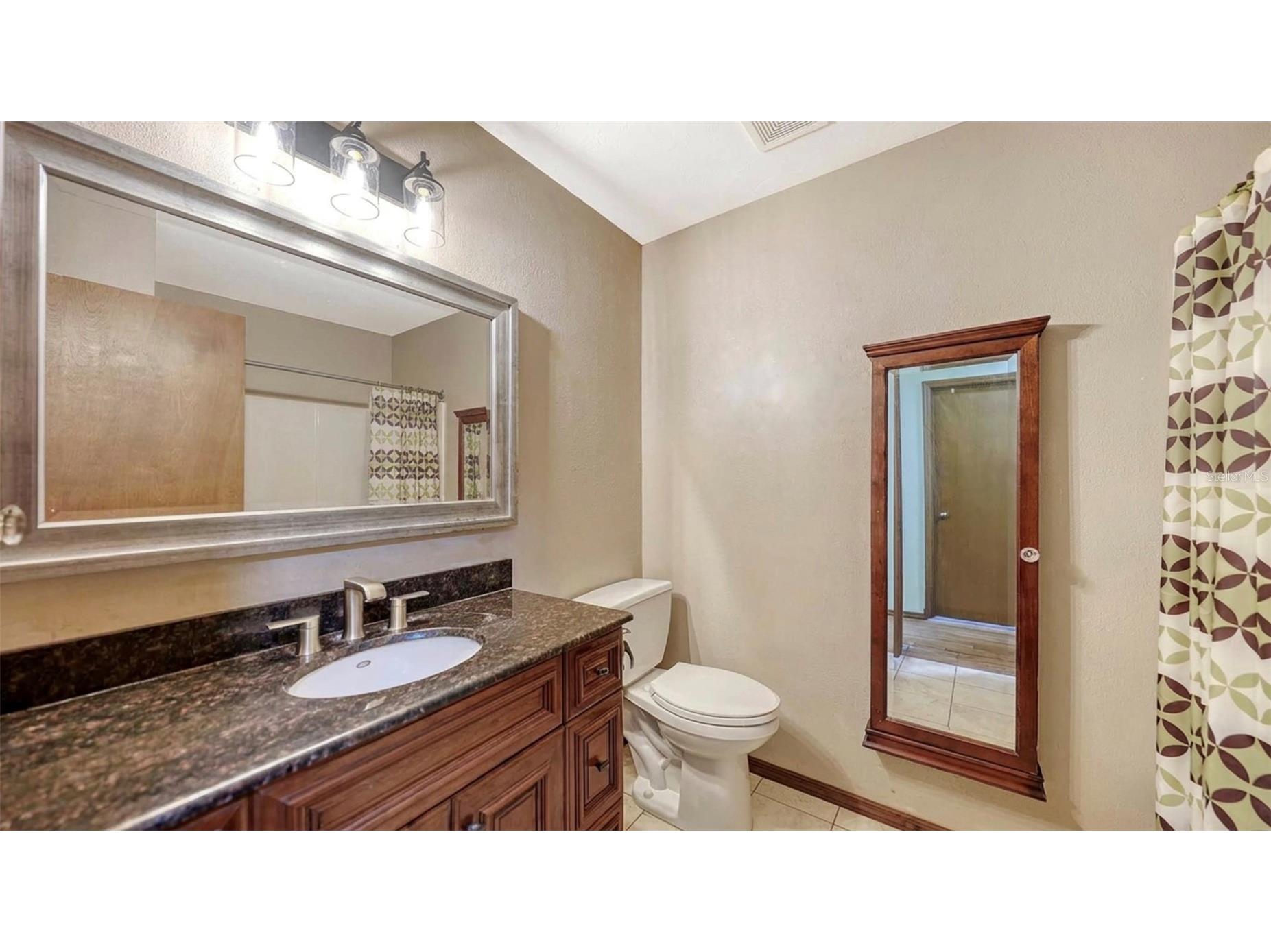 4842 Nutmeg Avenue Sarasota FL 34231 A4697828 image22