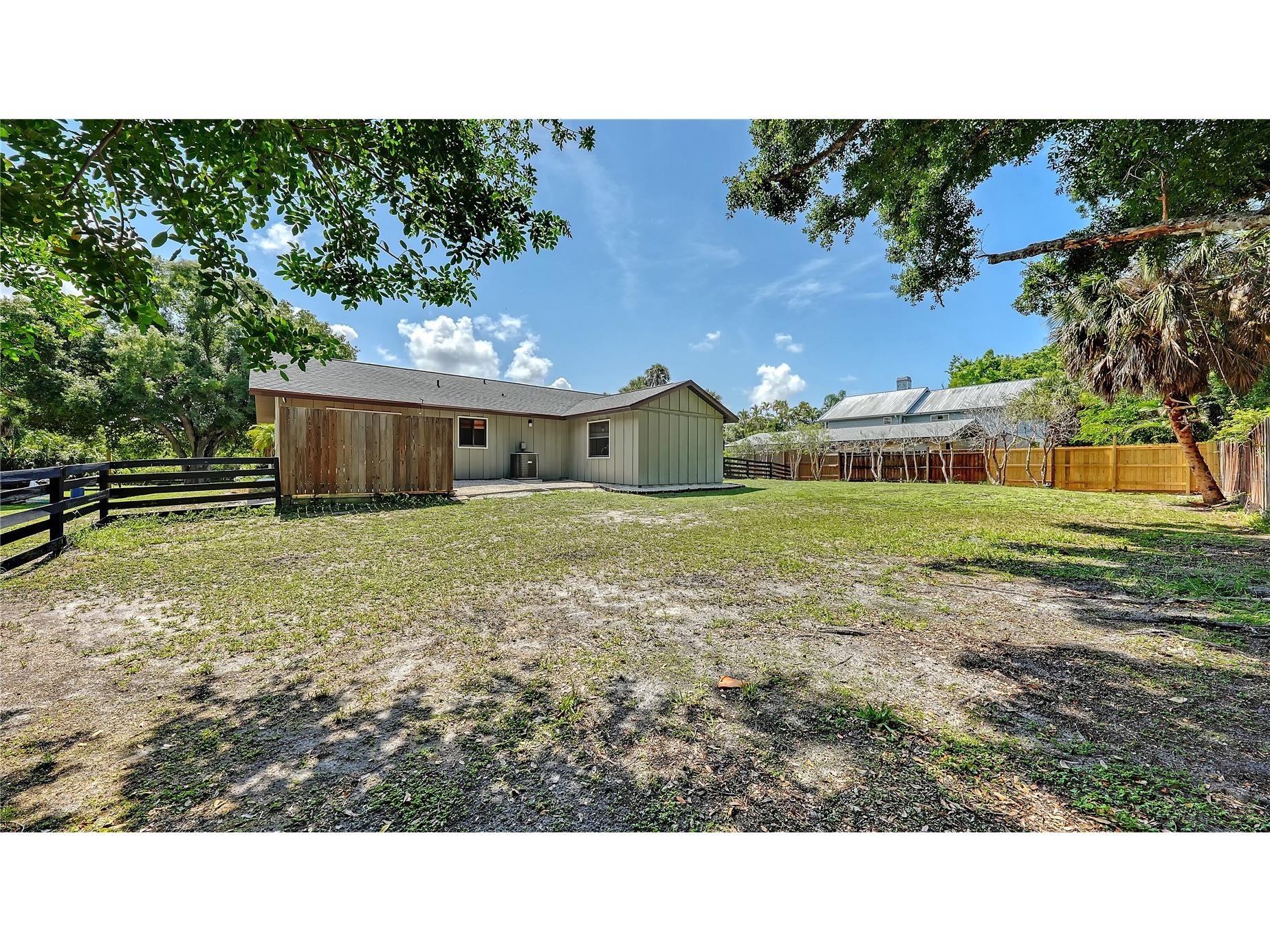 4842 Nutmeg Avenue Sarasota FL 34231 A4697828 image32