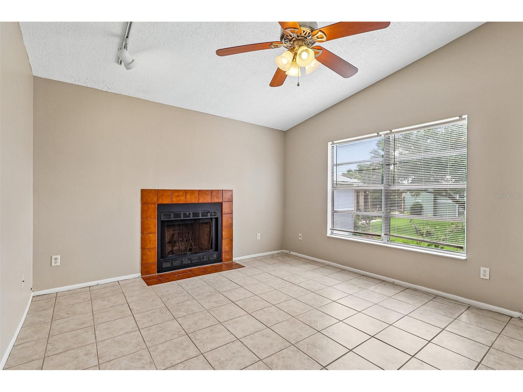 4842 S Semoran Boulevard #705 Orlando FL 32822 O6409496 image3