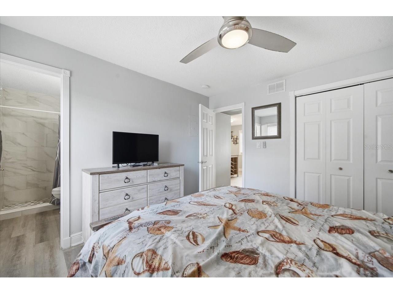 4843 Coquina Key Drive SE #A Saint Petersburg FL 33705 TB8520788 image30