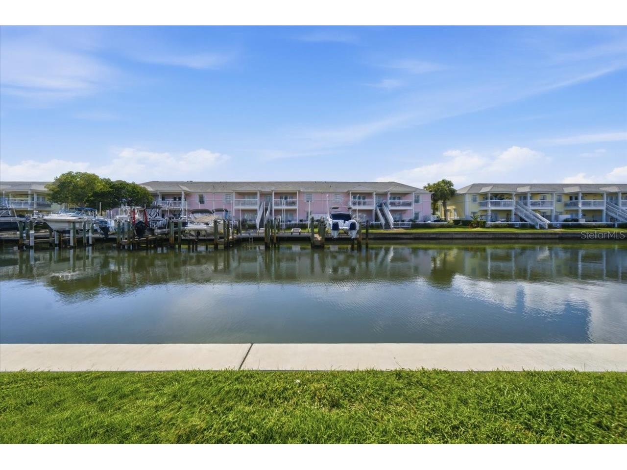 4843 Coquina Key Drive SE #A Saint Petersburg FL 33705 TB8520788 image41