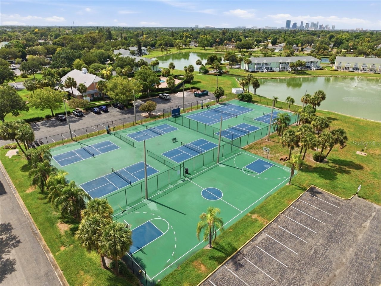 4843 Coquina Key Drive SE #A Saint Petersburg FL 33705 TB8520788 image54