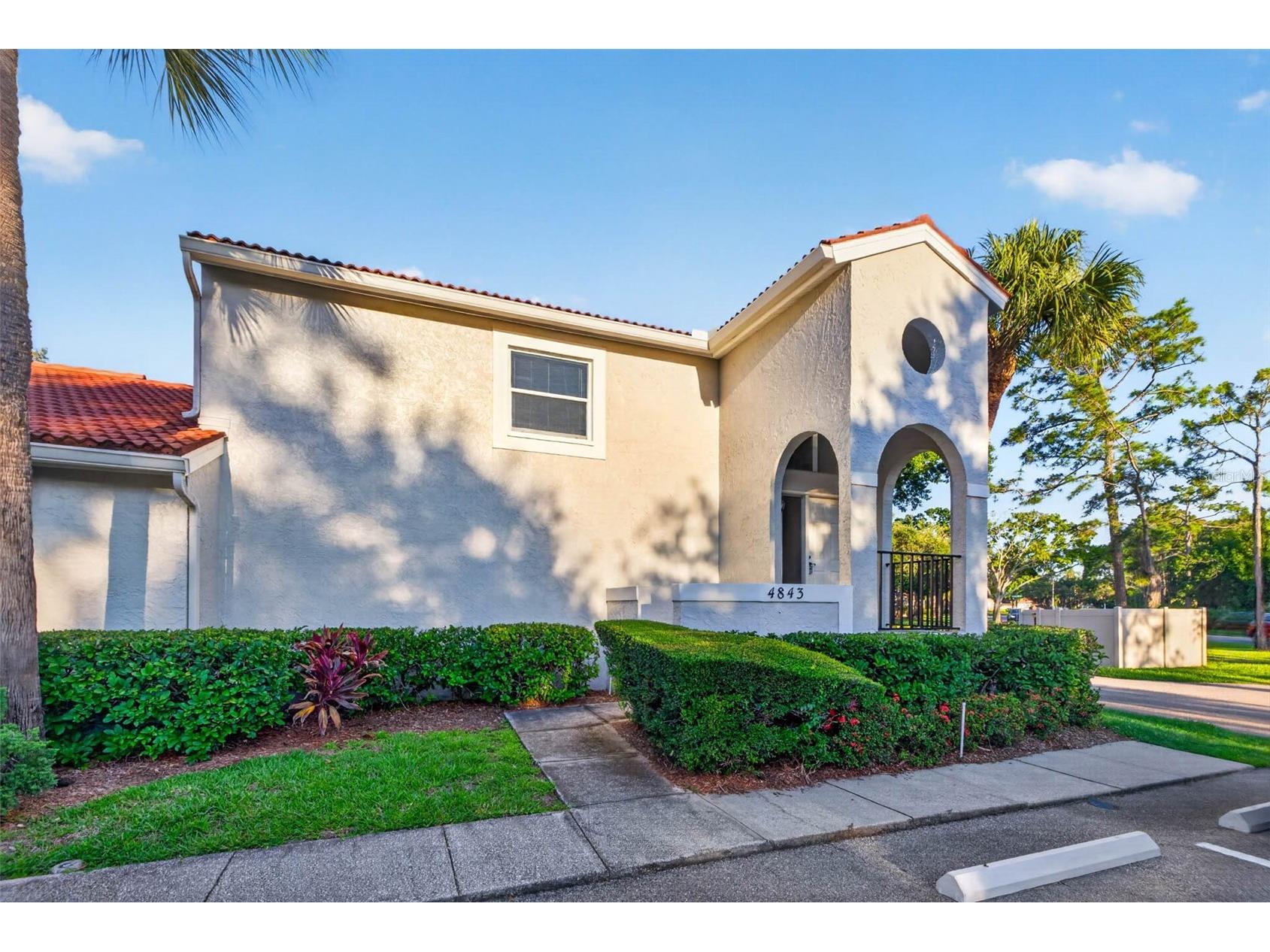 4843 Napoli Court NE Saint Petersburg FL 33703 TB8508727 image1