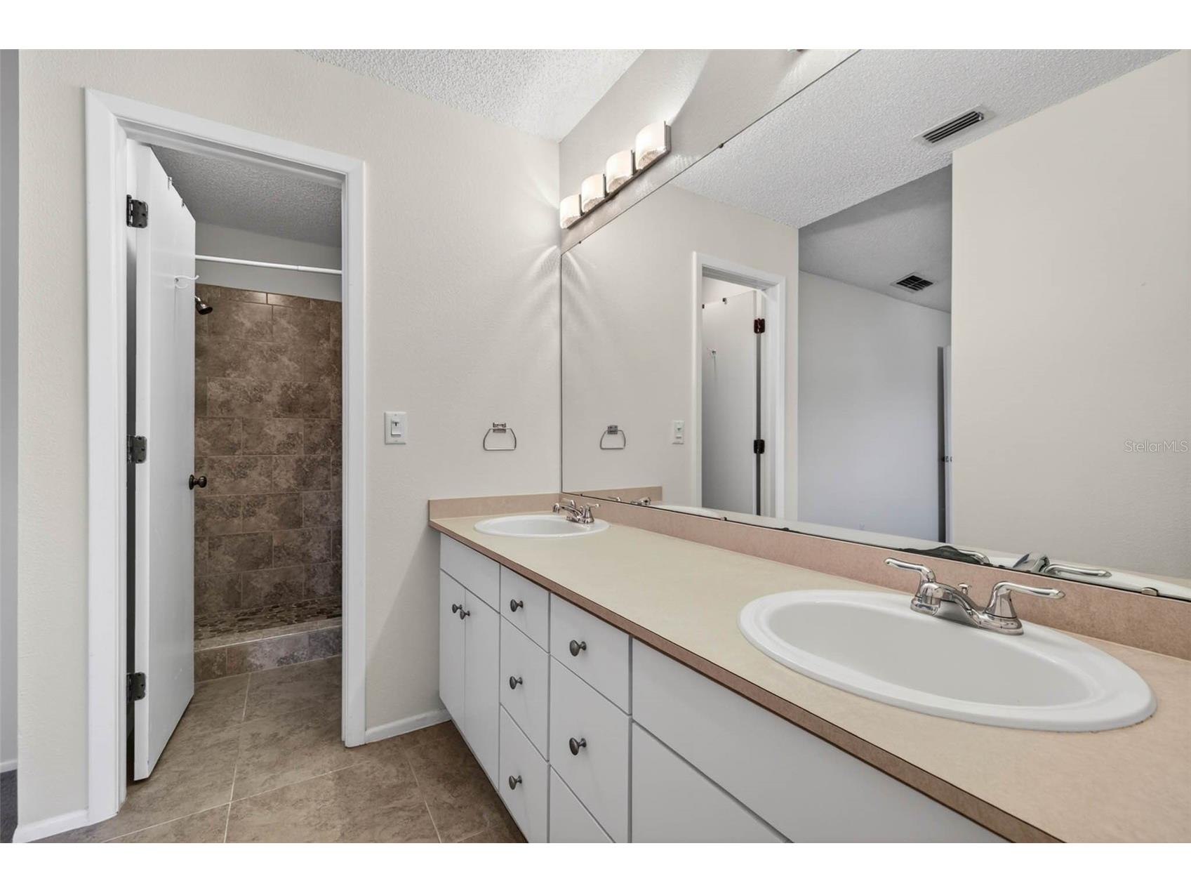 4843 Napoli Court NE Saint Petersburg FL 33703 TB8508727 image18