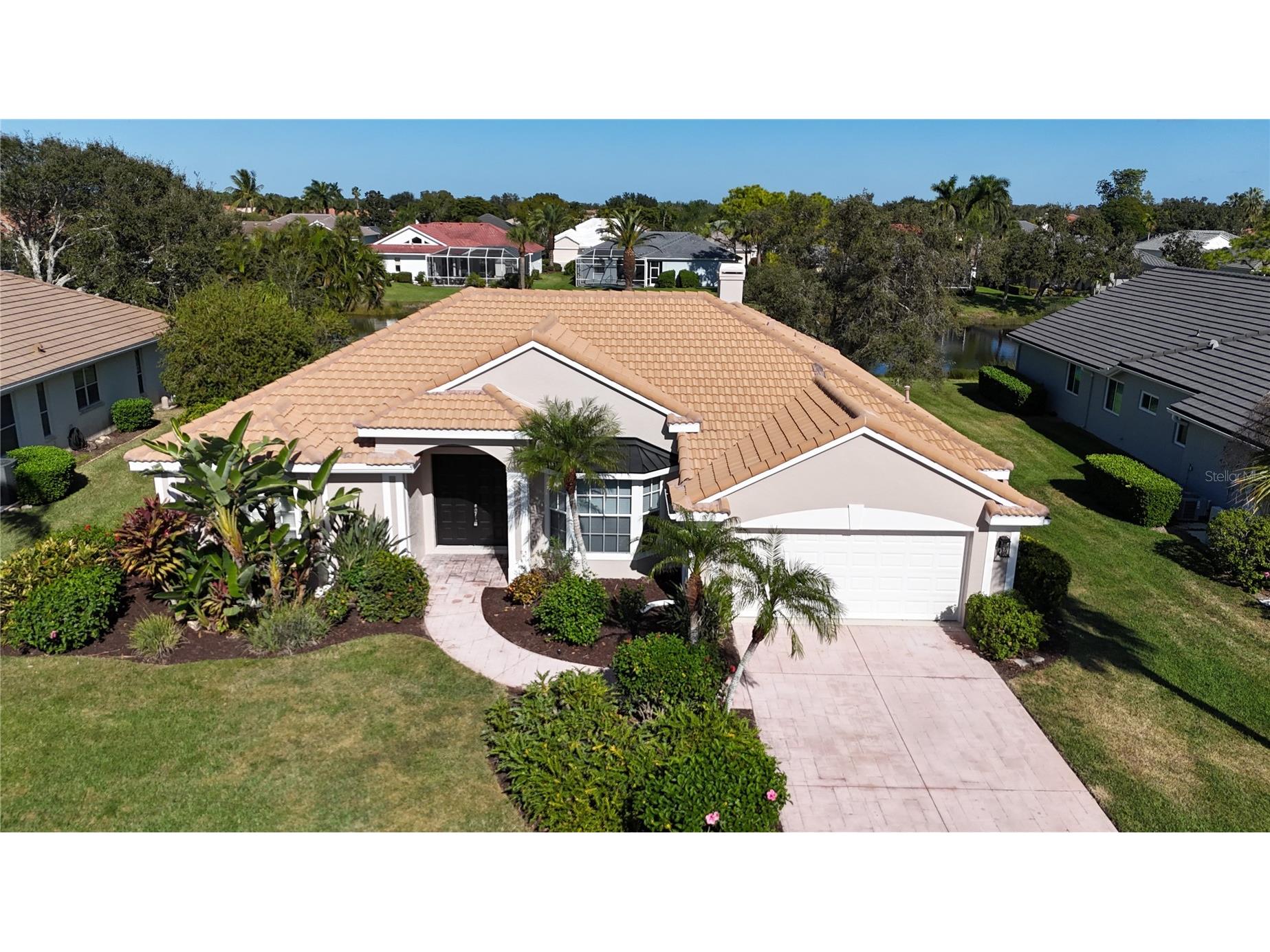4845 Hanging Moss Lane Sarasota FL 34238 A4676076 image1