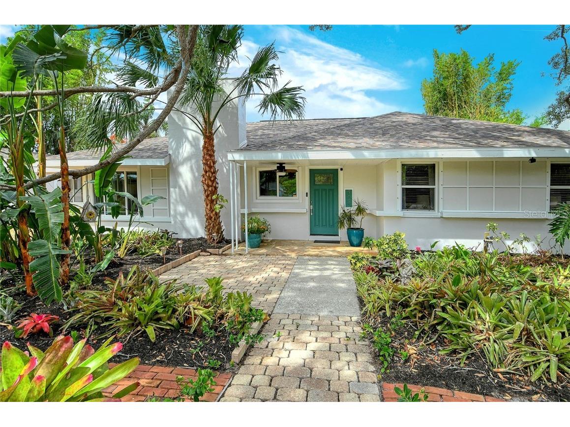 4845 Winchester Drive Sarasota FL 34234 A4573853 image1