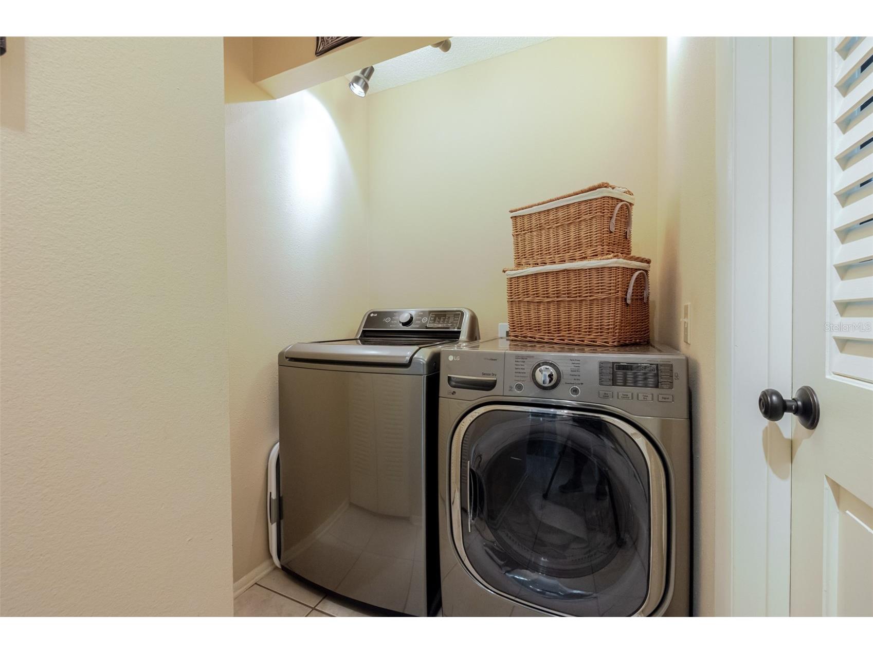 4846 Village Gardens Drive Sarasota FL 34234 A4660898 image16