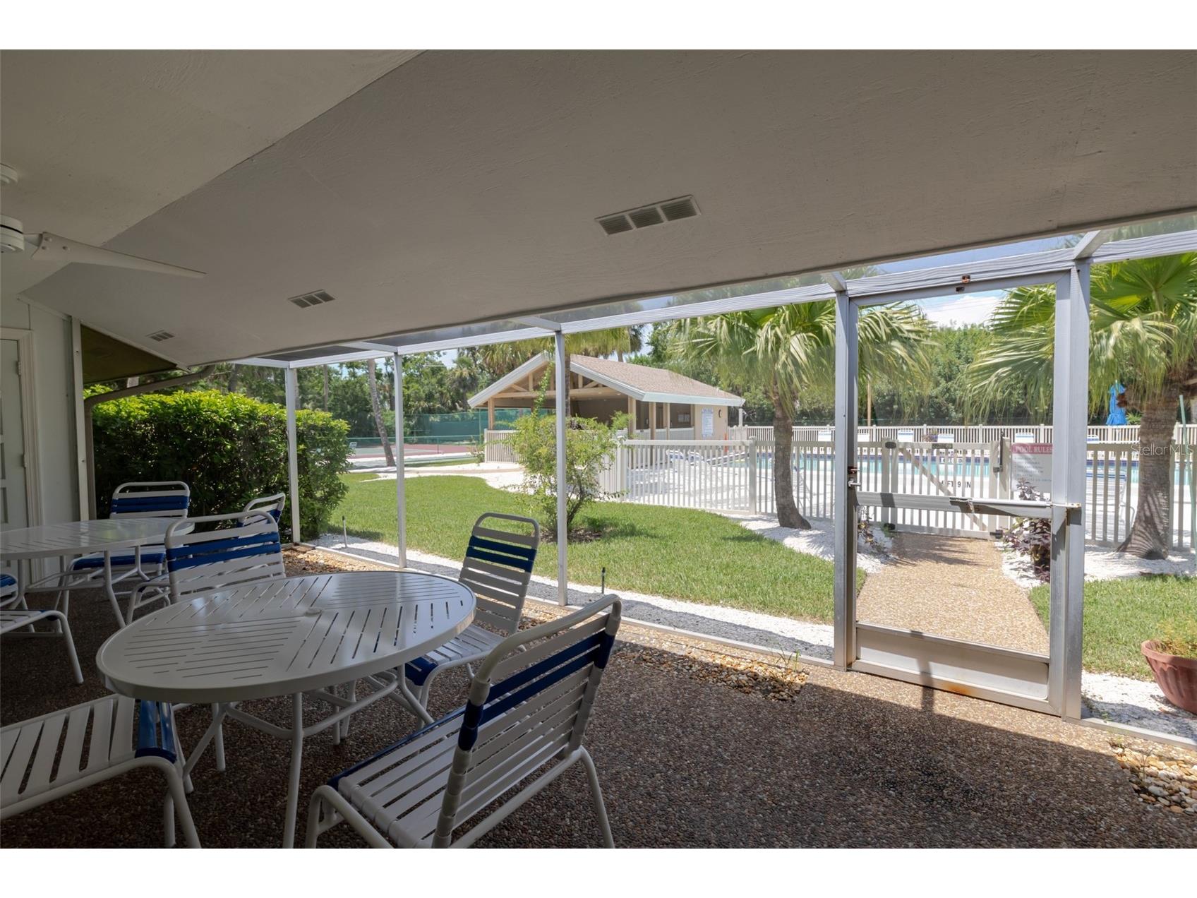 4846 Village Gardens Drive Sarasota FL 34234 A4660898 image24