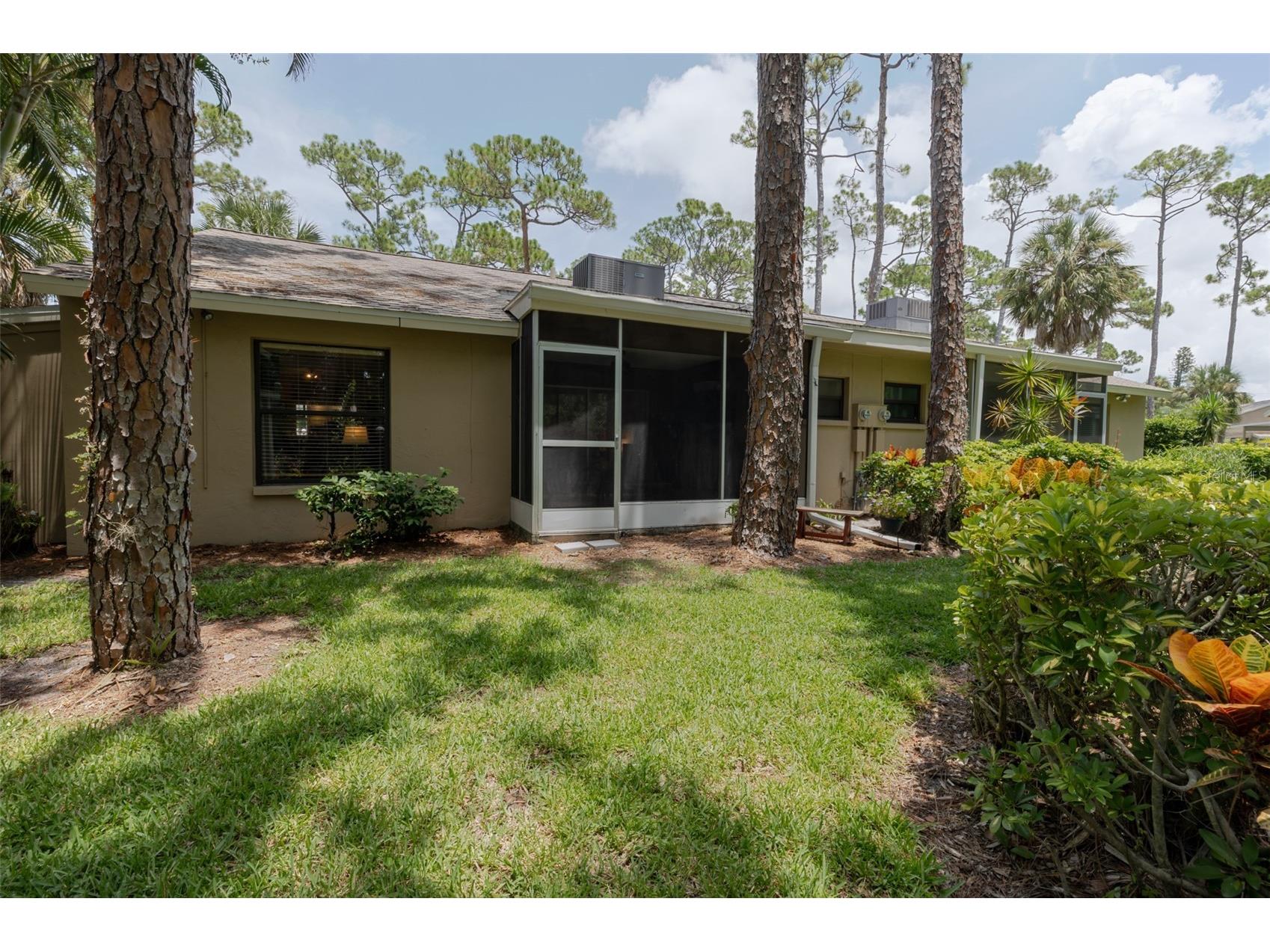 4846 Village Gardens Drive Sarasota FL 34234 A4660898 image4