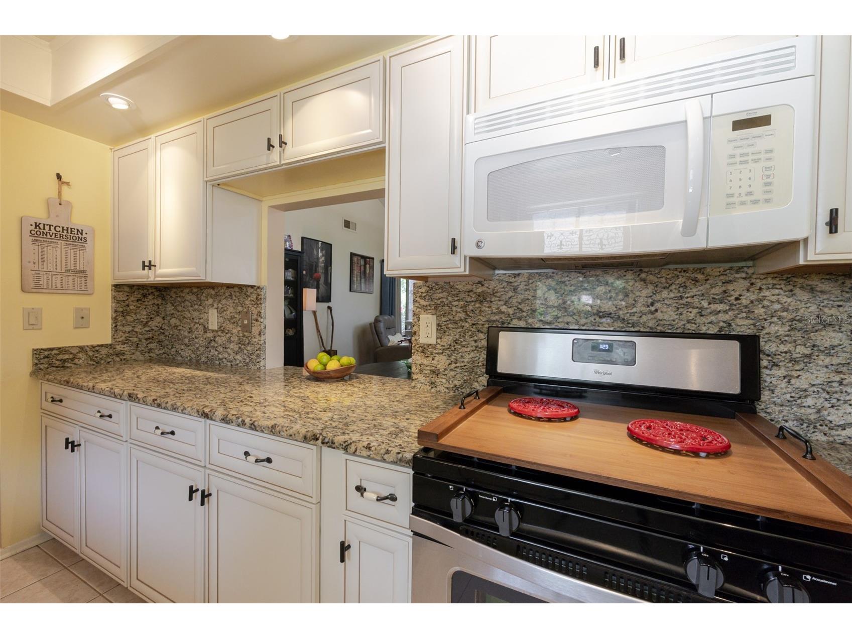 4846 Village Gardens Drive Sarasota FL 34234 A4660898 image7