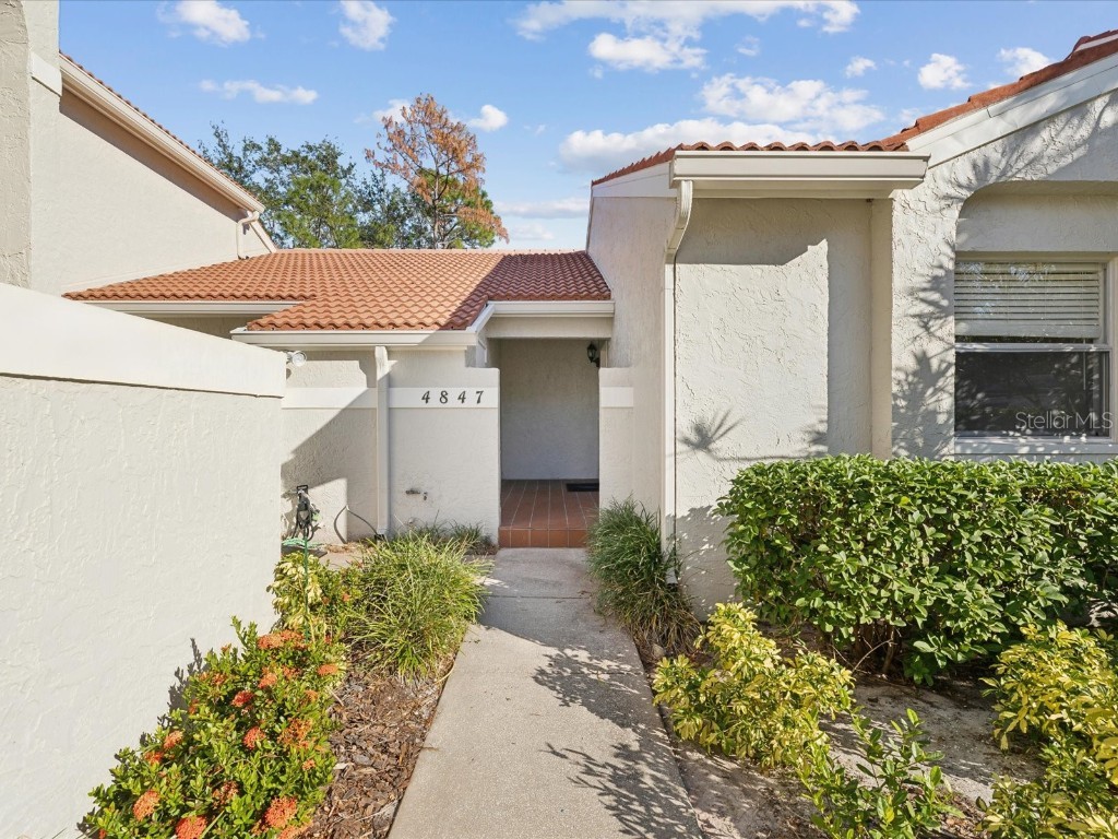 4847 Napoli Court NE #4847 Saint Petersburg FL 33703 TB8326074 image1