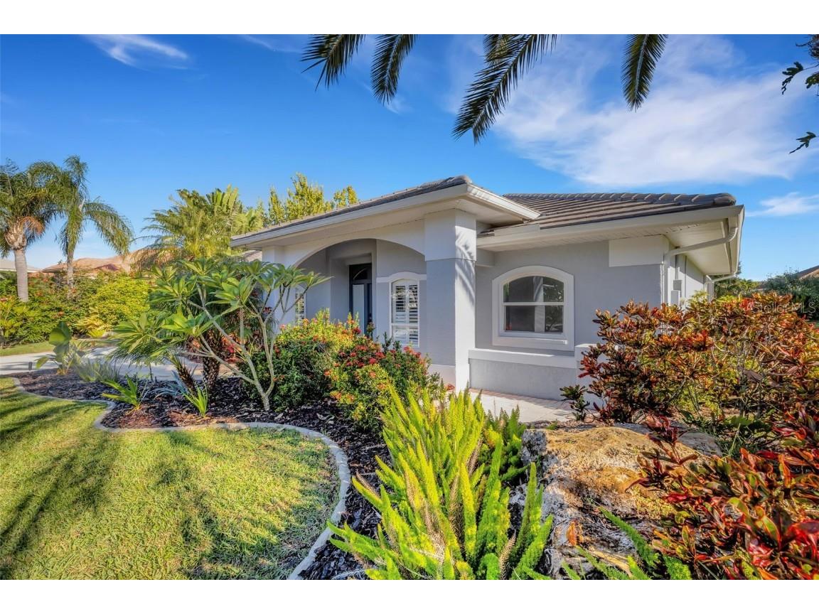 4847 Sweetmeadow Circle Sarasota FL 34238 A4670617 image3