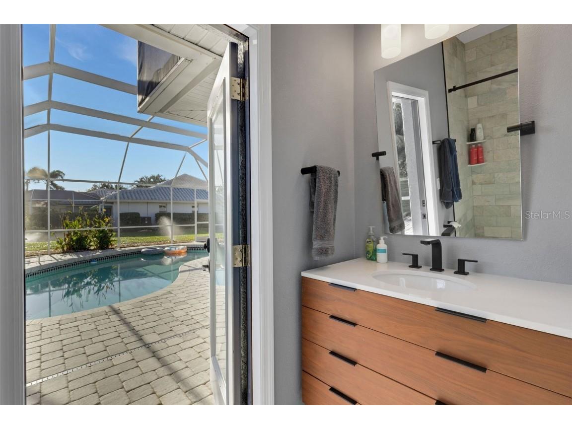 4847 Sweetmeadow Circle Sarasota FL 34238 A4670617 image37