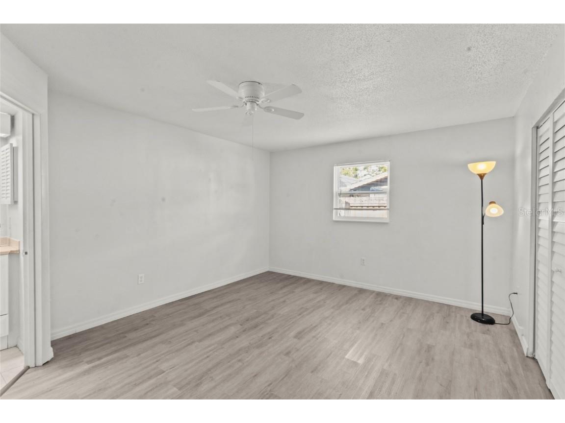 4848 Camphor Avenue Sarasota FL 34231 A4675711 image15