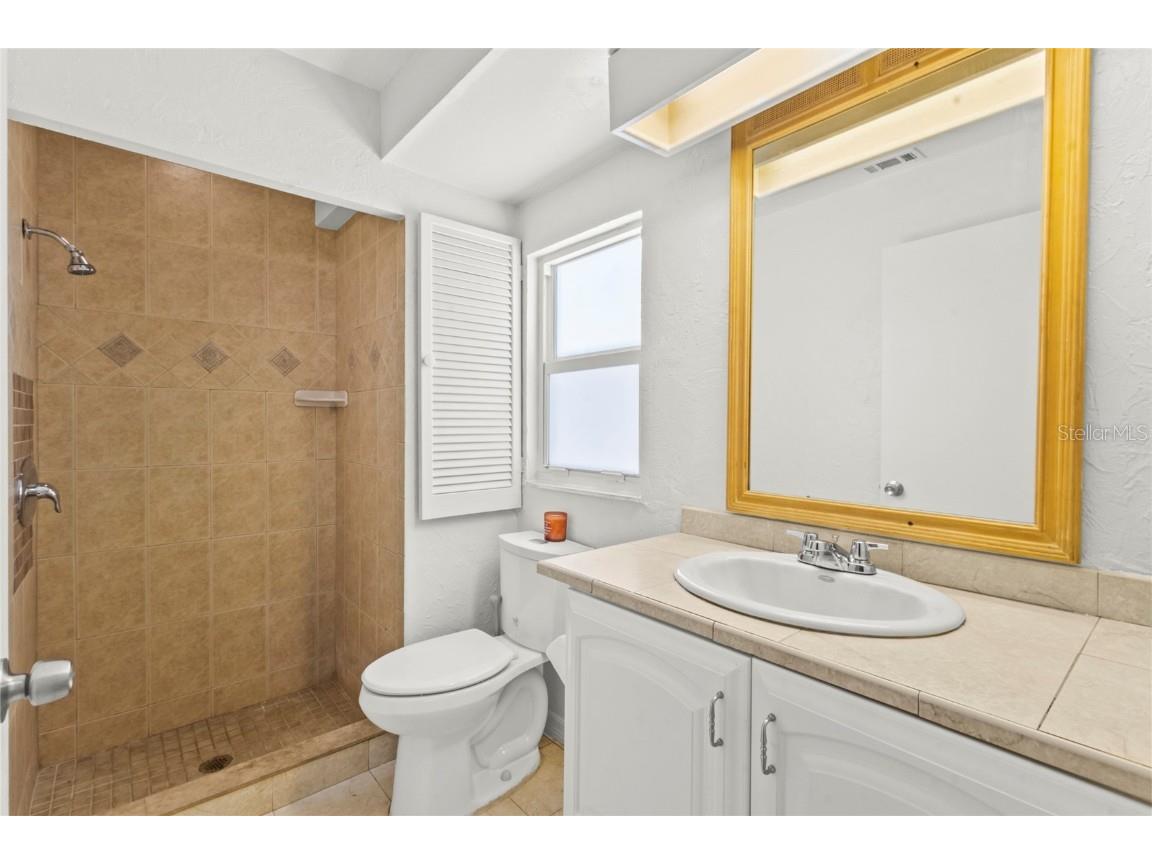 4848 Camphor Avenue Sarasota FL 34231 A4675711 image17