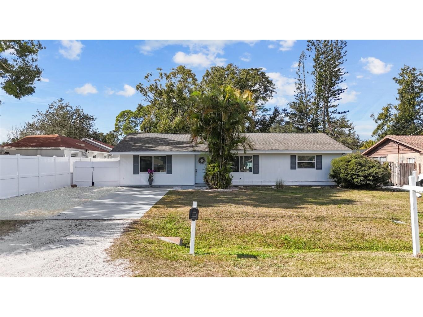 4848 Camphor Avenue Sarasota FL 34231 A4675711 image3