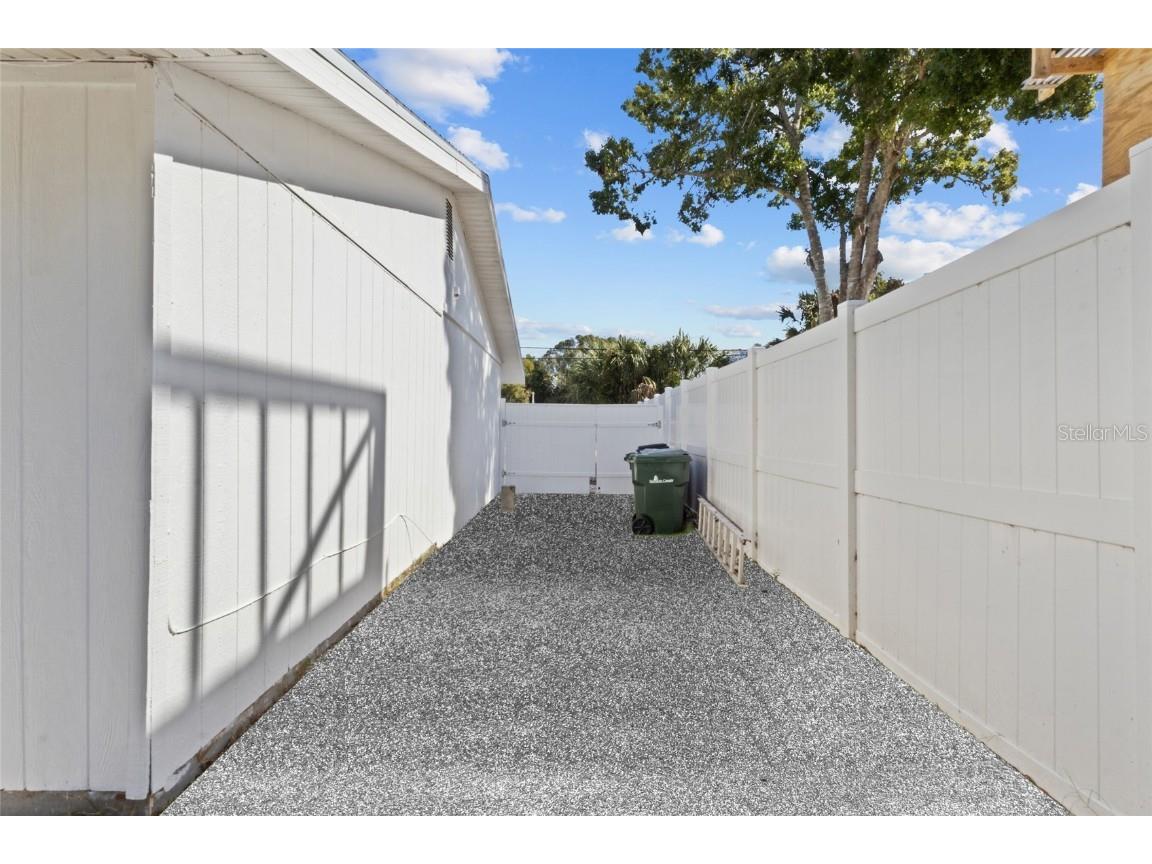 4848 Camphor Avenue Sarasota FL 34231 A4675711 image8