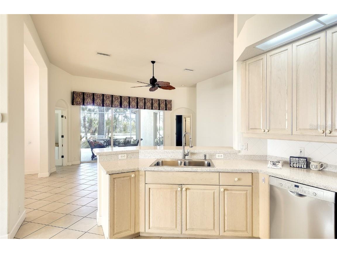 4849 88th Street E Bradenton FL 34211 A4671858 image16