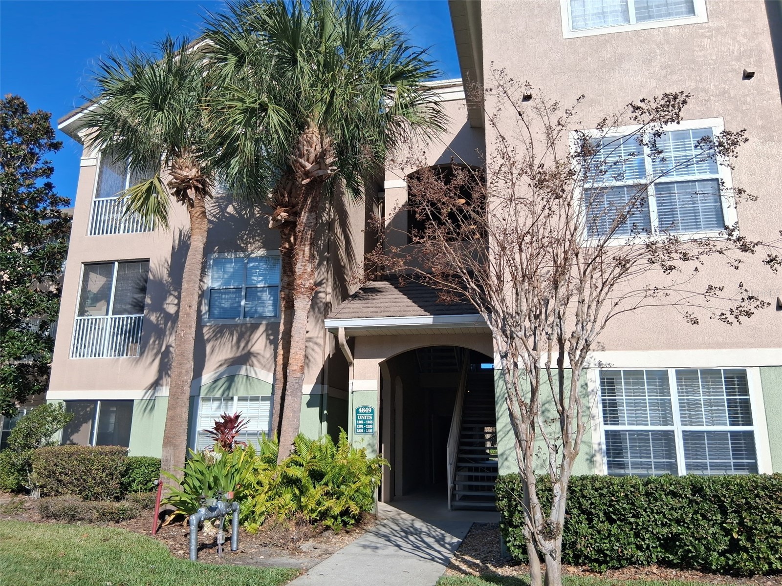 4849 Cypress Woods Drive #1105 Orlando FL 32811 V4946583 image1
