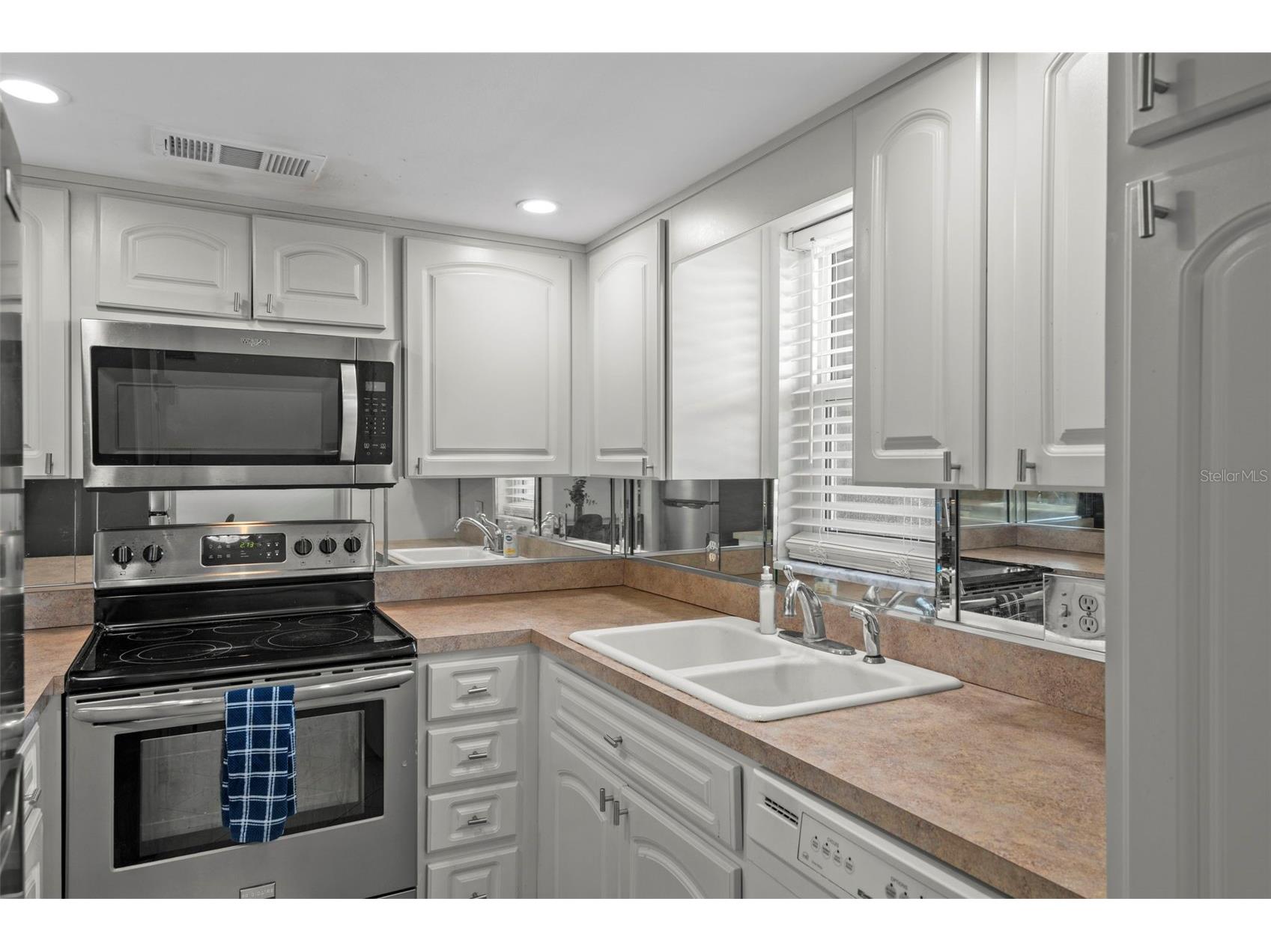 4849 Onyx Lane #204 New Port Richey FL 34652 W7887698 image12