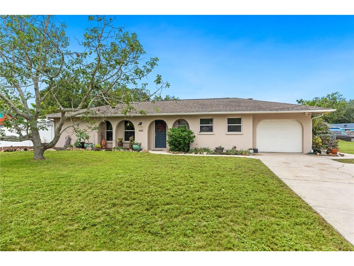 4849 Seville Drive Sarasota FL 34235 A4582936 image1