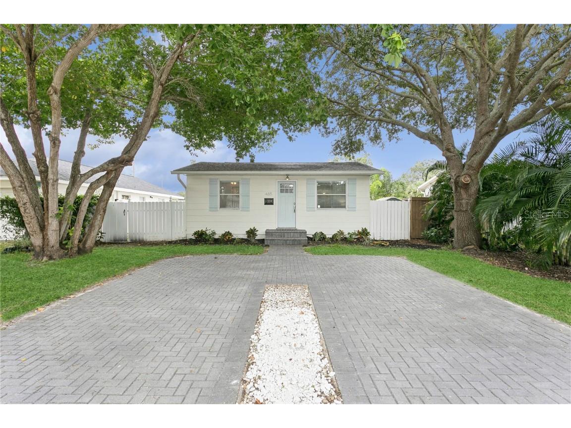 485 44th Avenue N Saint Petersburg FL 33703 TB8306882 image1